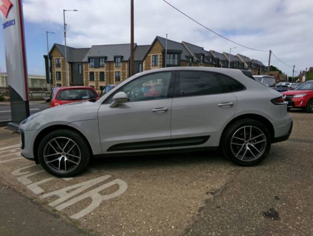 2021 Porsche Macan 2.0 5dr PDK