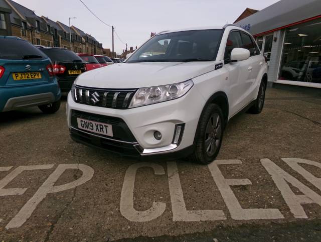 Suzuki Vitara 1.0 Boosterjet SZ-T 5dr Hatchback Petrol White
